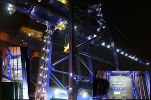 400w led flood light on port sts crane
